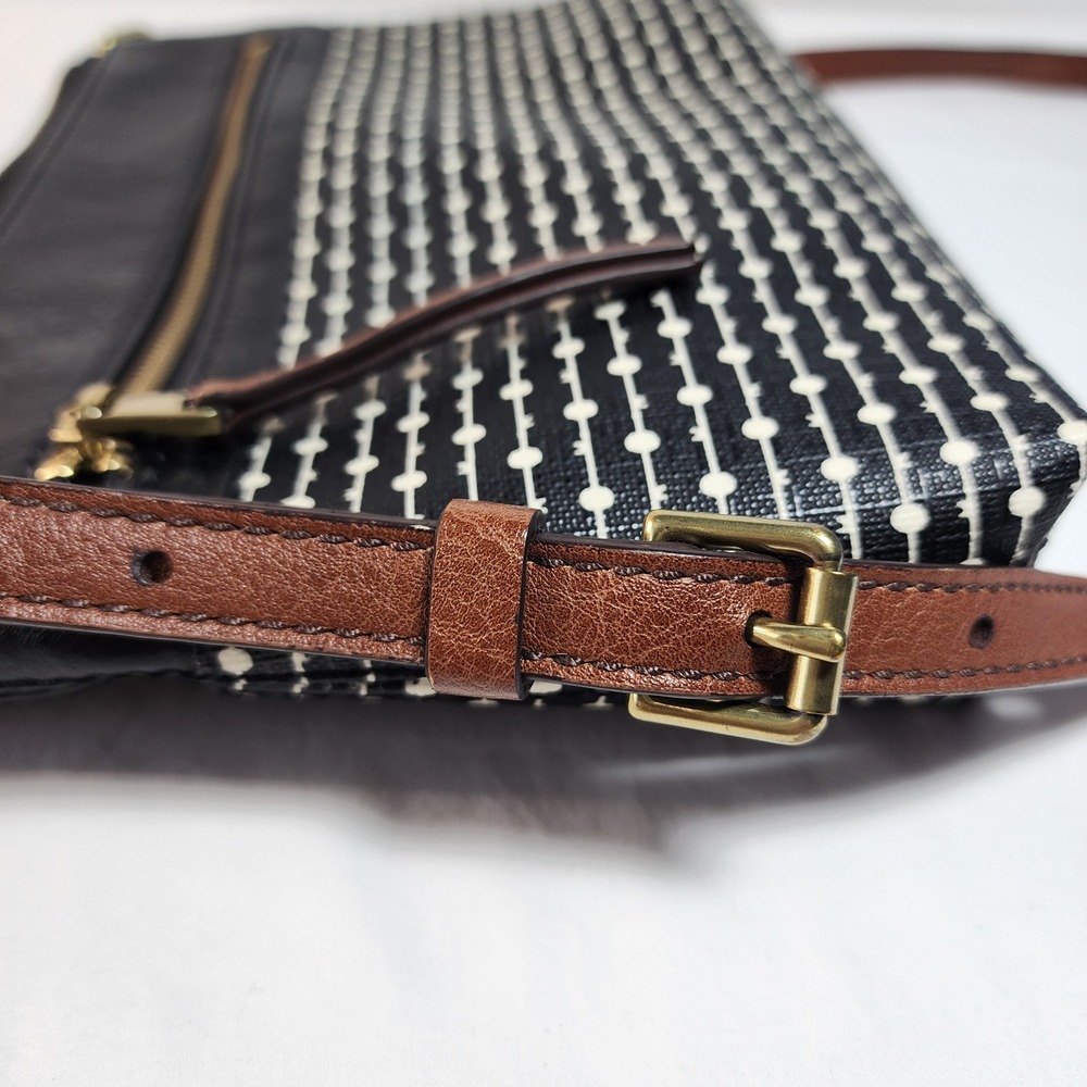Fossil Fiona Leather Canvas Crossbody Bag Black Brown Zip Top Adjustable Strap - Picture 9 of 14
